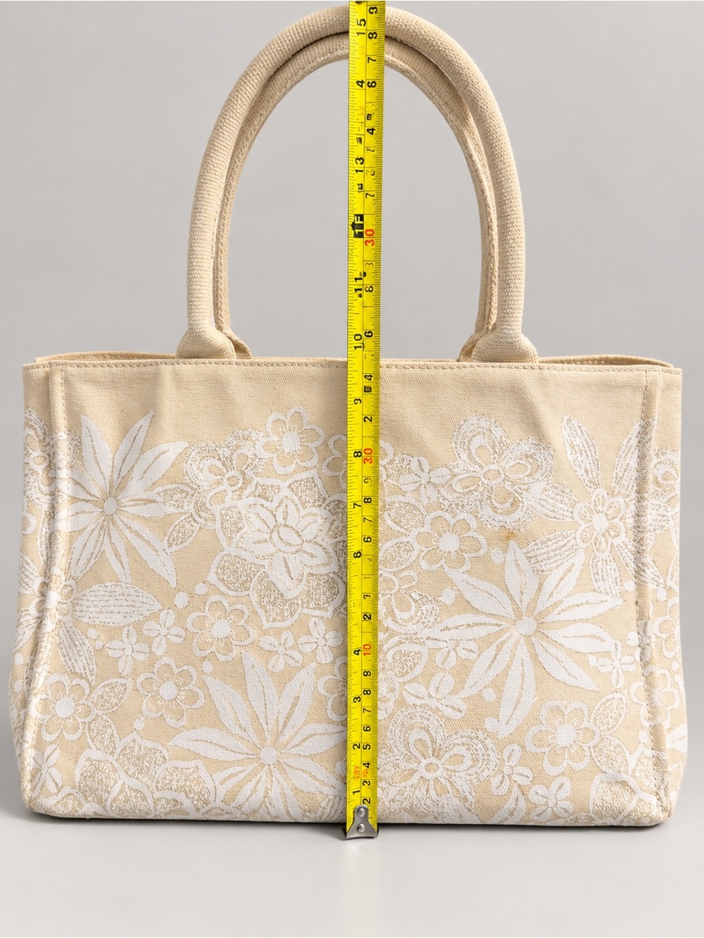 Oscar de la Renta Limited Edition Neiman Marcus x Target Floral Canvas Tote - Picture 4 of 10